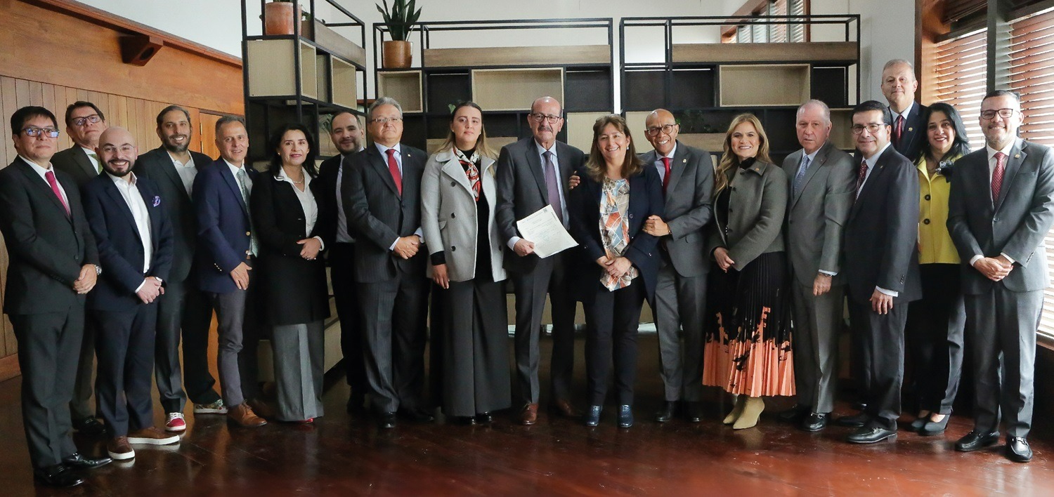 Rama Judicial suscribió escritura de compraventa de inmueble para ampliación sede de los Tribunales Superior de Bogotá y Administrativo de Cundinamarca